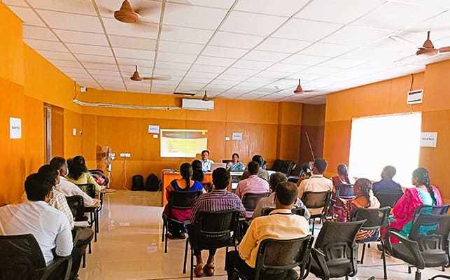 அவகாசத்தை நீட்டித்த ஆசிரியர் தேர்வு வாரியம்; நாளையே கடைசி- எதுக்குங்க? தவறினால் என்னாகும்?