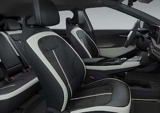 ਹੈਰਾਨੀਜਨਕ ! 650 ਕਿਲੋਮੀਟਰ ਤੱਕ ਦੀ ਰੇਂਜ ਵਾਲੀਆਂ ਇਨ੍ਹਾਂ ਦੋ ਕਾਰਾਂ ਨੂੰ ਜੁਲਾਈ ਵਿੱਚ ਨਹੀਂ ਮਿਲਿਆ ਇੱਕ ਵੀ ਖ਼ਰੀਦਦਾਰ, ਜਾਣੋ ਕੀ ਬਣੀ ਵਜ੍ਹਾ