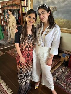 पटौदी खानदान की लाडली सारा अली खान की रेयर तस्वीरें, 8वीं देखकर तो नज़रें नहीं हटा पाएंगे