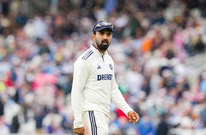 भारतीय बल्लेबाज केएल राहुल ने एनआईटीके इंग्लिस मीडियम स्कूल और सेंट अलॉयसियस कॉलेज से पढ़ाई की है. इसके बाद से उन्होंने श्री भगवान महावीर जैन कॉलेज से बीकॉम किया है.