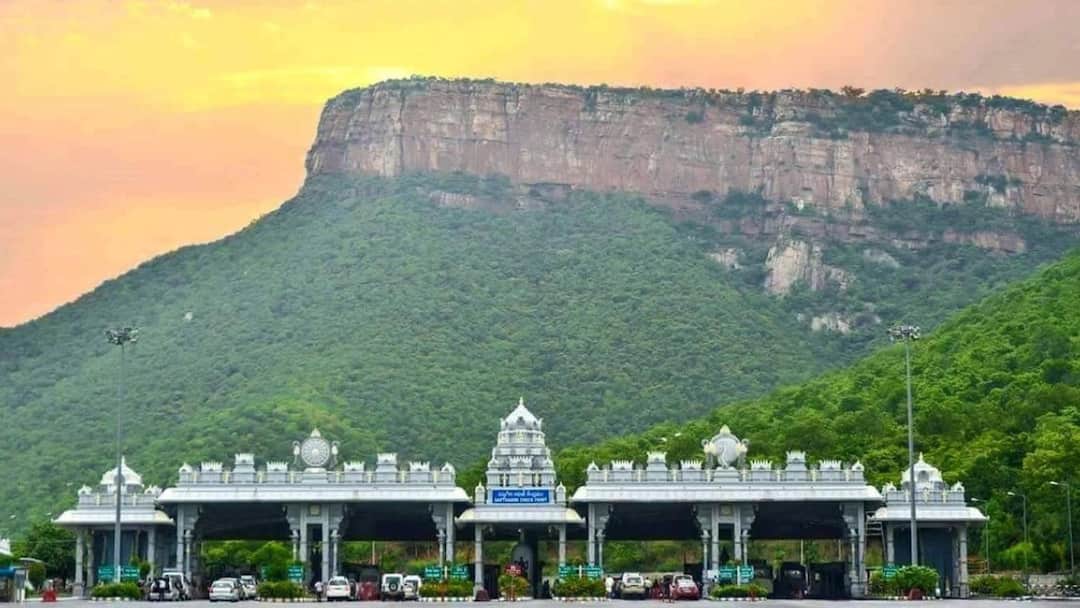 tirupati news ttd makes fastag mandatory for all vehicles entering tirumala from august 15 Tirumala: ఇకపై తిరుమలకు వాహనాల్లో వచ్చే భక్తులకు ముఖ్య గమనిక!