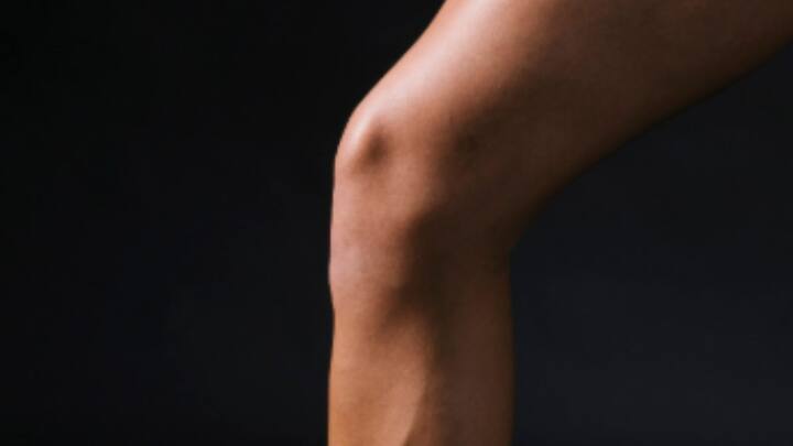 বেশি টাইট প্যান্ট না পরাই ভাল। হাঁটুতে ভর দিয়ে কাজ করার অভ্যাস থাকলে, ত্যাগ করুন।