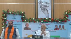सीएम नीतीश ने फ्री बिजली को लेकर महिलाओं से की बातचीत, मुख्यमंत्री के सामने उपभोक्ताओं ने क्या कहा?