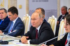 पुतिन या ट्रंप किसको मिलती है ज्यादा सैलरी, जानिए रूस और अमेरिका में राष्ट्रपति का वेतन