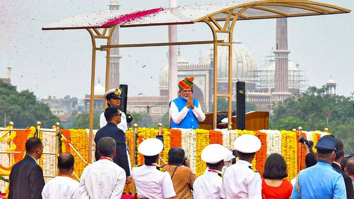 इसके अलावा, माउंटबेटन ने जून 1947 में घोषणा की कि भारत 15 अगस्त 1947 को स्वतंत्र होगा. इस तारीख को चुनने में प्रशासनिक और राजनीतिक तैयारियां भी शामिल थीं, क्योंकि ब्रिटिश सरकार भारत को जल्द से जल्द सत्ता हस्तांतरित करना चाहती थी.