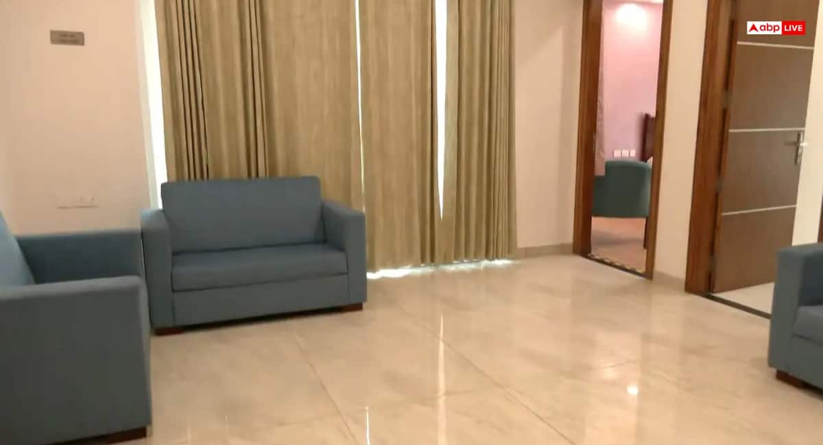 5 बेडरूम, ऑफिस, कैंटीन, जिम और पूजा घर... सांसदों के लिए दिल्ली में बने हैं जो लग्जरी फ्लैट, देखिए अंदर की PHOTOS