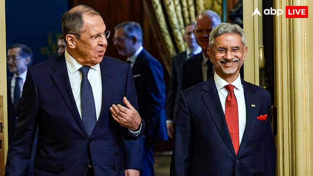 S jaishankar will visit russia on 21 august after NSA ajit doval meet Vladimir Putin amid donald trump tariff कुछ बड़ा होने वाला है? ट्रंप-पुतिन की मीटिंग के बाद रूस जाएंगे जयशंकर, NSA डोभाल पहले ही सेट कर चुके हैं 'खेला'