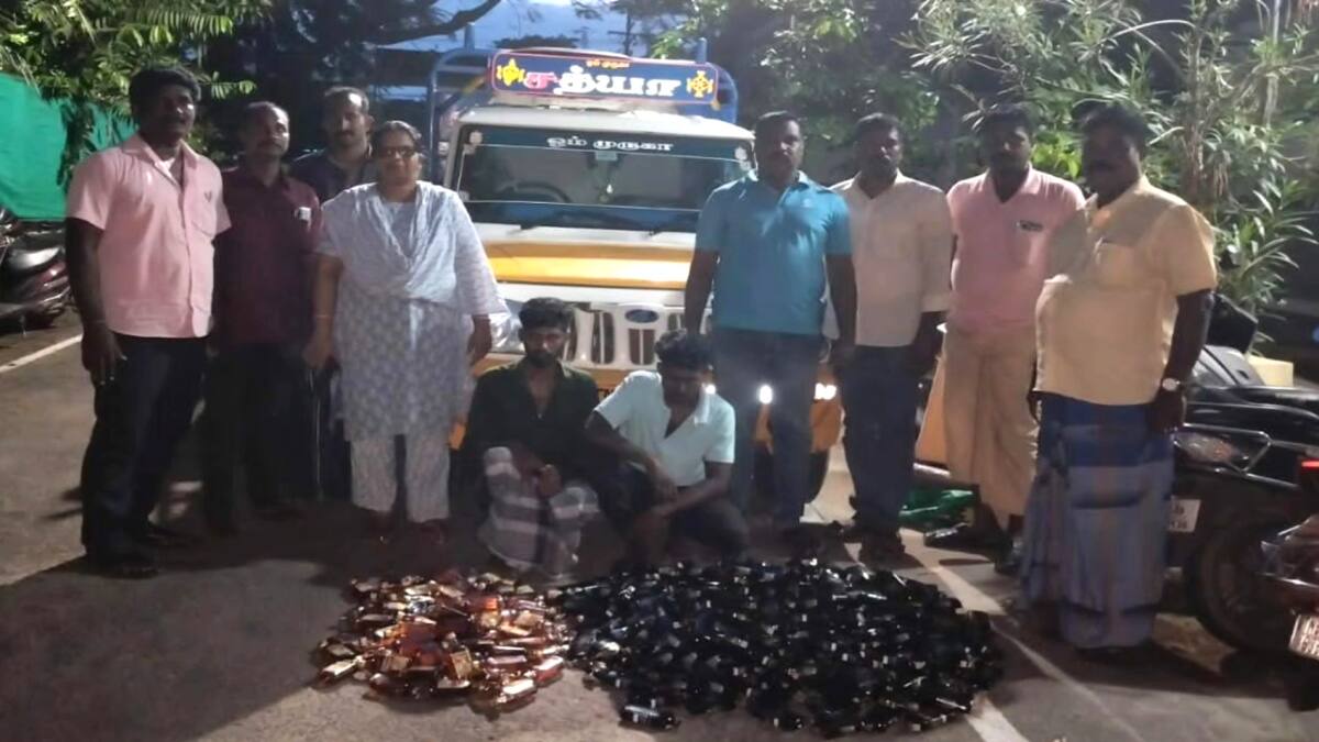 மயிலாடுதுறை அருகே சரக்கு வாகனத்தில் ரகசிய அறையில் இருந்த சரக்குகள்..! சிக்கியது எப்படி..?