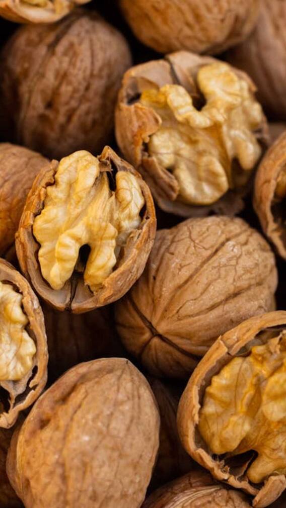 या लोकांनी अक्रोड चुकूनही खाऊ नये