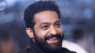 War 2: భారం మొత్తం ఎన్టీఆర్ భుజాలపైనే... ప్రమోషన్స్ ఎక్కడ YRF? తెలుగులో ఎందుకిలా??