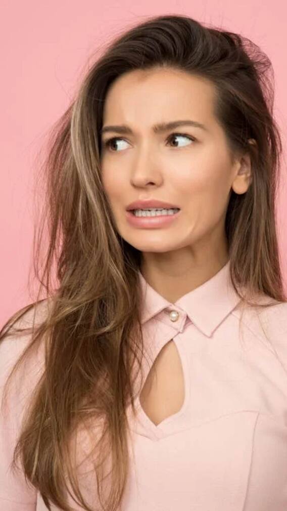 केस गळती थांबवण्यासाठी हे योग करा