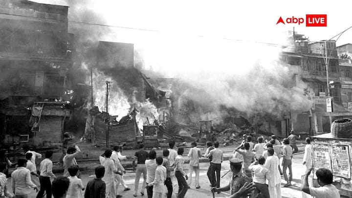 Independence Day 2025: 1947 के बंटवारे में पंजाब दो हिस्सों में बंटा, जिसमें पाकिस्तान वाले हिस्से में सिख अल्पसंख्यक बन गए. बंटवारा धर्म के आधार पर हुआ था, लेकिन सिखों का कत्लेआम जमकर हुआ.