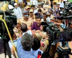 PHOTO: माझा हात मोडला, पोलिसांनी माझं रक्त काढलं; मराठी एकीकरण समितीच्या गोवर्धन देशमुखांसोबत काय घडलं?