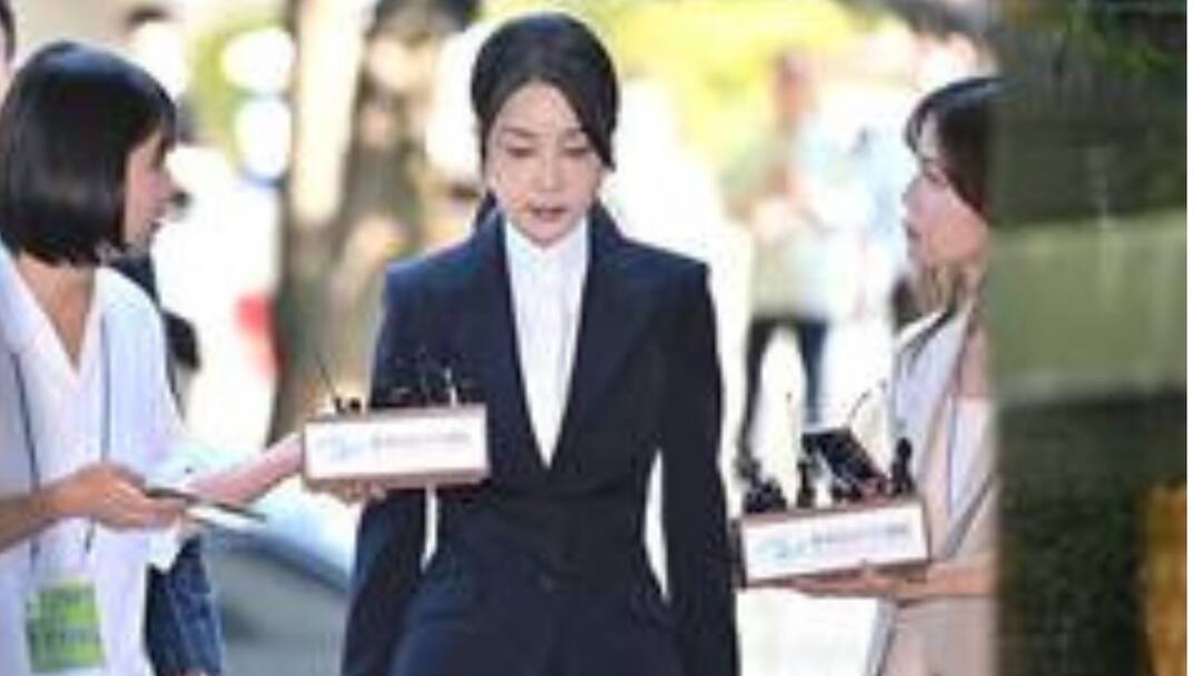 Former South Korean First Lady Kim Keon Hee Arrested Over Stock Manipulation, Bribery South Korea Former First Lady Kim Keon Hee In Custody Over Stock Manipulation Bribery Former South Korean First Lady Kim Keon Hee Arrested Over Stock Manipulation, Bribery