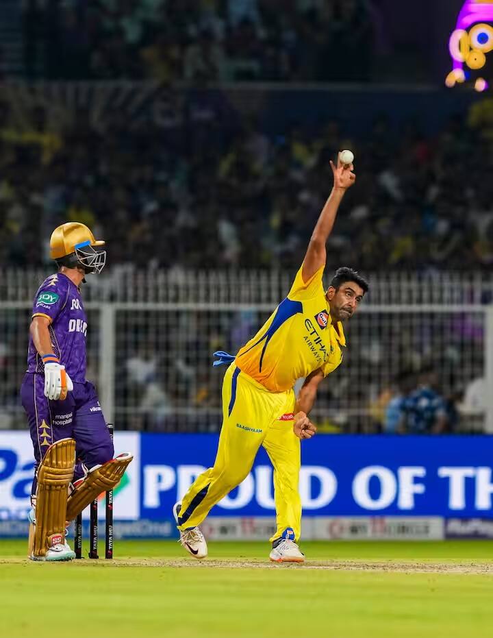 અહેવાલો અનુસાર, રવિચંદ્રન અશ્વિને CSK ને તેને રિલીઝ કરવા કહ્યું છે. અશ્વિન લાંબા સમય પછી ચેન્નાઈ ટીમમાં જોડાયો હતો. પરંતુ તેનું પ્રદર્શન ખરાબ રહ્યું. અશ્વિન ફરી એકવાર રાજસ્થાન ટીમમાં જઈ શકે છે.