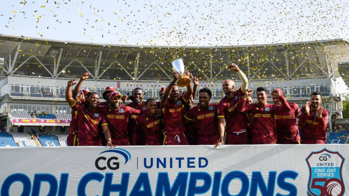 202 ரன்கள் வித்தியாசத்தில் வெற்றி.. 34 ஆண்டுகால ஏக்கம்.. ஆர்ப்பரித்த வெஸ்ட் இண்டீஸ் வீரர்கள்!