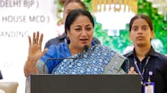 Delhi: दिल्ली के इन गाड़ी मालिकों को बड़ी राहत, CM रेखा गुप्ता ने दी बधाई, कहा- 'अब कोई...'