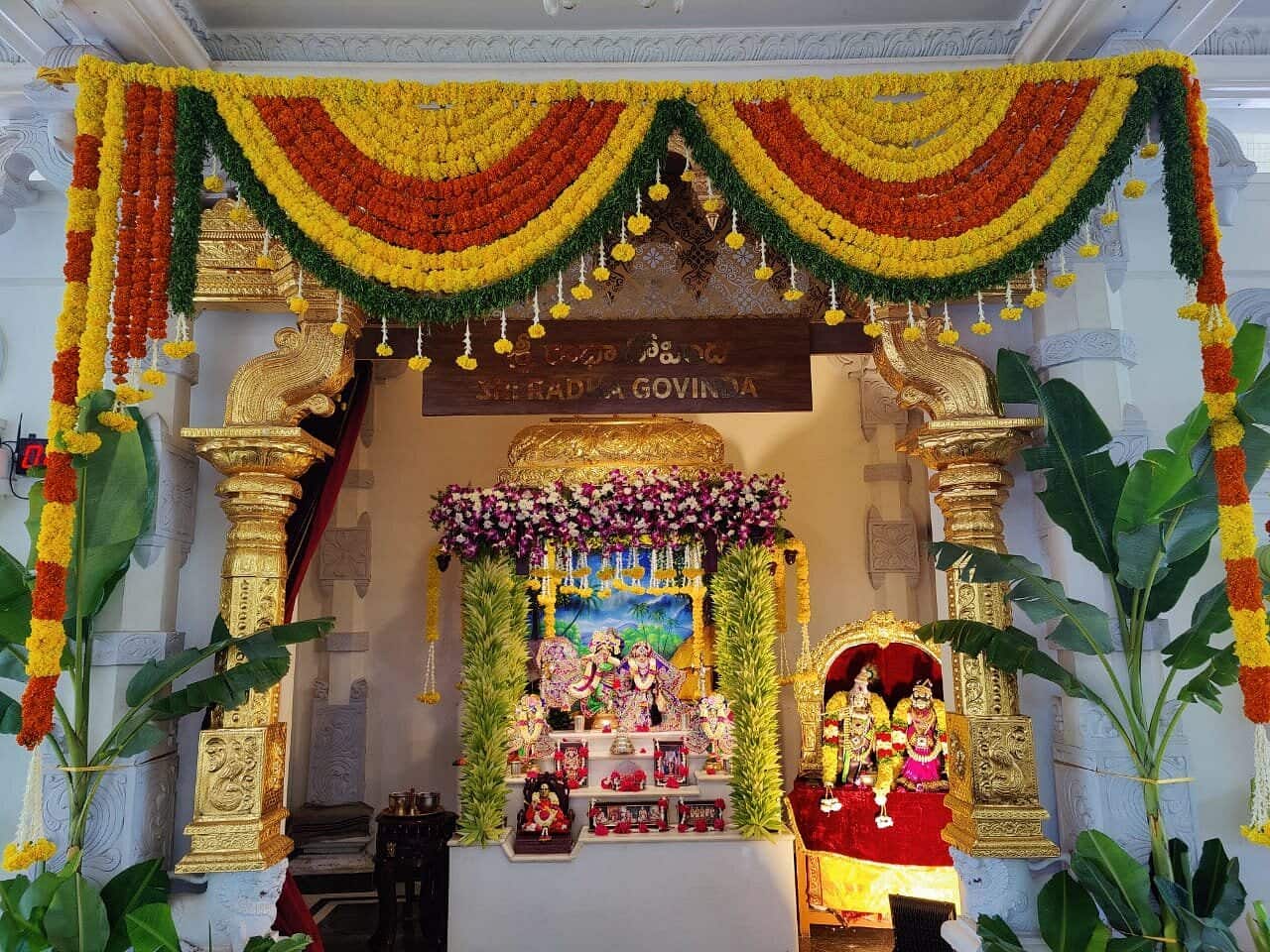 Krishna Temples in Hyderabad Timings Location: హైదరాబాద్లో ప్రసిద్ధ కృష్ణ దేవాలయాలు! లొకేషన్స్ & టైమింగ్స్!