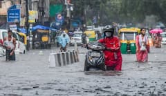Weather Update: દેશમાં અનેક રાજ્યોમાં ભારે વરસાદની ચેતવણી, IMD એ આપ્યું રેડ અને ઓરેન્જ એલર્ટ 
