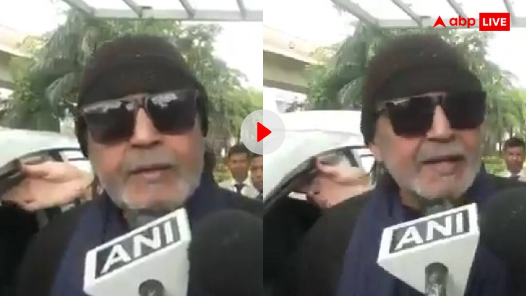 तो पाकिस्तान में ला देंगे सुनामी... मिथुन दा ने बिलावल भुट्टो को दी अजब-गजब चेतावनी, वीडियो देख हंस पड़े यूजर्स Mithun Chakraborty statement on Bilawal Butto 140 crore people together will make Pakistan urinate video goes viral तो पाकिस्तान में ला देंगे सुनामी... मिथुन दा ने बिलावल भुट्टो को दी अजब-गजब चेतावनी, वीडियो देख हंस पड़े यूजर्स