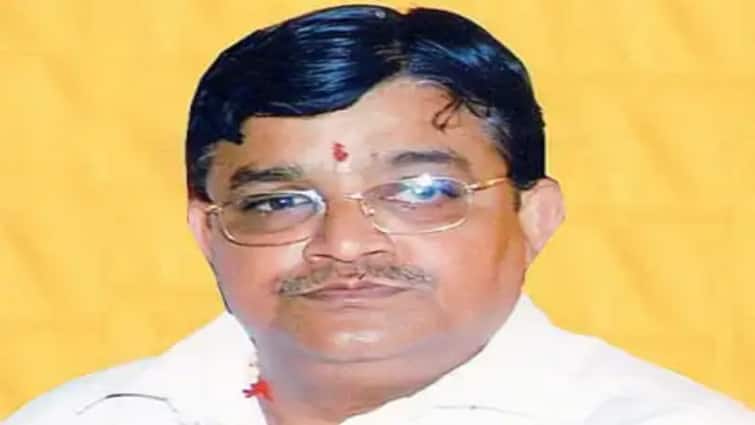 திமுக-வில் இணைந்தார் மைத்ரேயன்.. அதிமுக-வுக்கு குட்பை.. காலியாகும் முன்னாள் எம்பிக்கள்!
