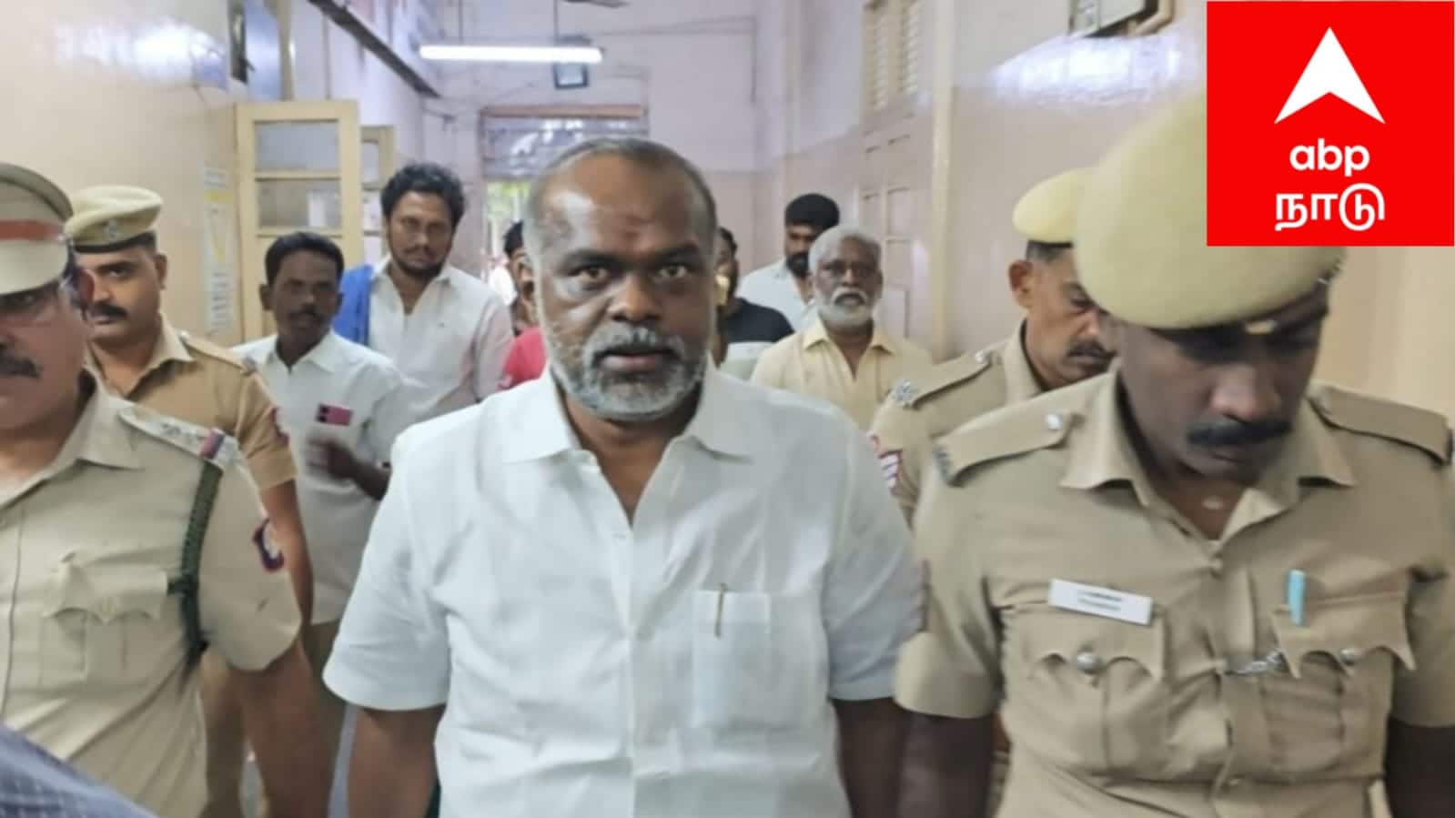மதுரை மாநகராட்சி வரி முறைகேடு: மேயர் கணவர் கைது செய்யப்பட்டநிலையில்.. மருத்துவமனையில் அனுமதி !
