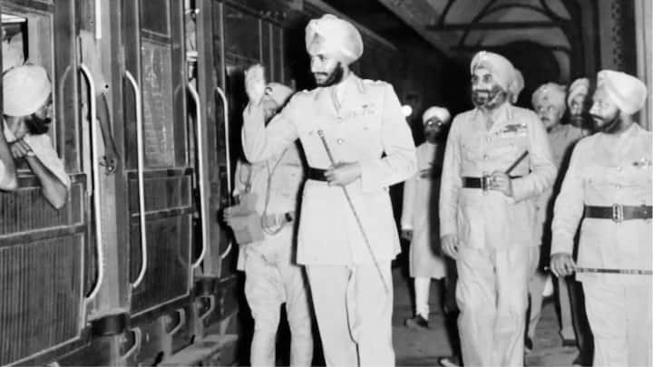 जैसे ही बंटवारे का ऐलान हुआ तो दोनों तरफ डर और गुस्सा फैल गया था. लोगों को लगा कि अगर वे दूसरे धर्म के इलाके में रह गए तो वे सुरक्षित नहीं रहेंगे.