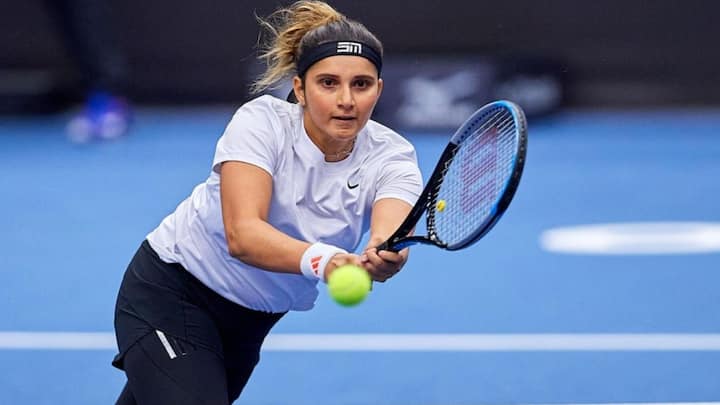 भारत की दिग्गज टेनिस स्टार, 6 बार की ग्रैंड स्लैम विजेता सानिया मिर्जा टेनिस इतिहास में सदा के लिए एक खास स्थान रहेगा. फेमस होने के साथ-साथ उन्हें लोकप्रियता मिली और उनके रिलेशनशिप की खबरों ने उन्हें निरंतर सुर्खियों में बनाए रखा था.