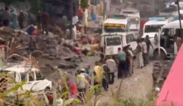 चिशोती वह अंतिम स्थान है जहां तीर्थयात्री अपने वाहन पार्क करते हैं और 2800 मीटर की ऊंचाई पर स्थित मचैल माता मंदिर तक पैदल यात्रा शुरू करते हैं.