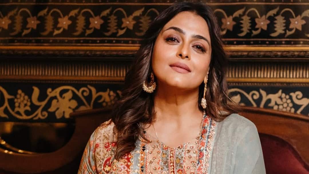 Shilpa Shirodkar’s Car Hit By Bus In Mumbai, Actor Files Police Complaint Shilpa Shirodkar Car Hit By Bus Police Complaint Filed Shilpa Shirodkar’s Car Hit By Bus In Mumbai, Actor Files Police Complaint