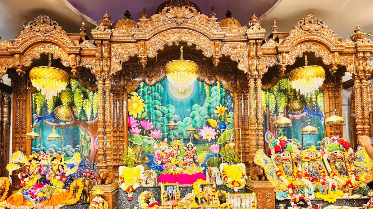 Krishna Janmashtami 2025: Top 8 Temples That Celebrate Janmashtami Across the World