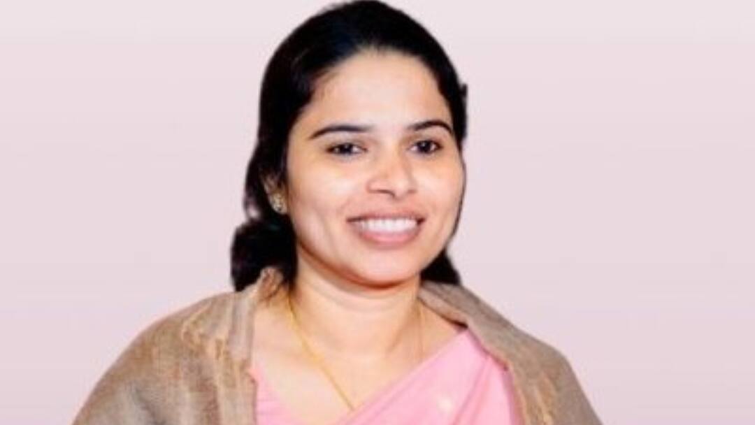 Pooja Pal Ousted By Akhilesh Yadav From Samajwadi Party Hours After Praise For CM Yogi Adityanath Akhilesh Yadav Ousts Pooja Pal From Samajwadi Party Hours After Praise For CM Yogi