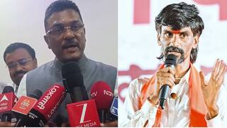 मनोज जरांगेंच्या आंदोलनाला अजून 14 दिवसांचा वेळ, चर्चेतून मार्ग निघू शकतो, मंत्री प्रताप सरनाईकांनी घेतली जरांगेंची भेट 