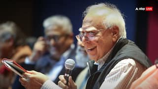 'हम पूरा दिन नहीं बैठ सकते, आपको दिक्कत क्या है..' आवारा कुत्तों के मामले में सिब्बल की किस मांग पर सुप्रीम कोर्ट ने कही ये बात?