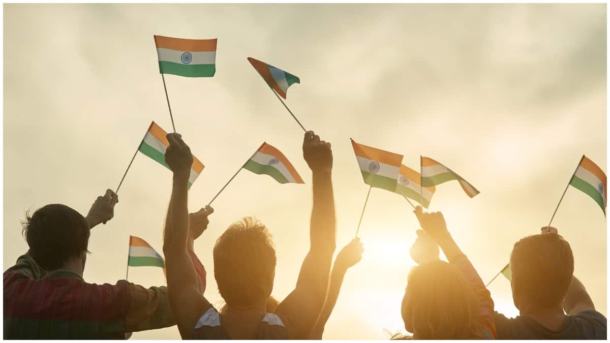 Independence Day 2025 : స్వాతంత్య్ర దినోత్సవం 2025 శుభాకాంక్షలు.. ఇన్​స్టా, వాట్సాప్​, ఫేస్​బుక్​లలో విషెష్ ఇలా చెప్పేయండి