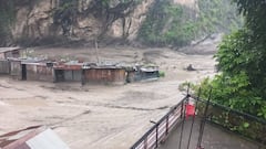 Himachal Cloud Burst: हिमाचल के शिमला और कुल्लू में बादल फटने से बिगड़े हालात, घर और दुकान सहित पुल भी बहे