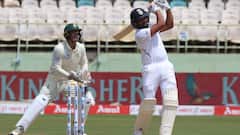 एक टेस्ट मैच में सबसे ज्यादा छक्के लगाने का रिकॉर्ड किस बल्लेबाज के नाम है? ये भारतीय बना चुका है गिनीज वर्ल्ड रिकॉर्ड