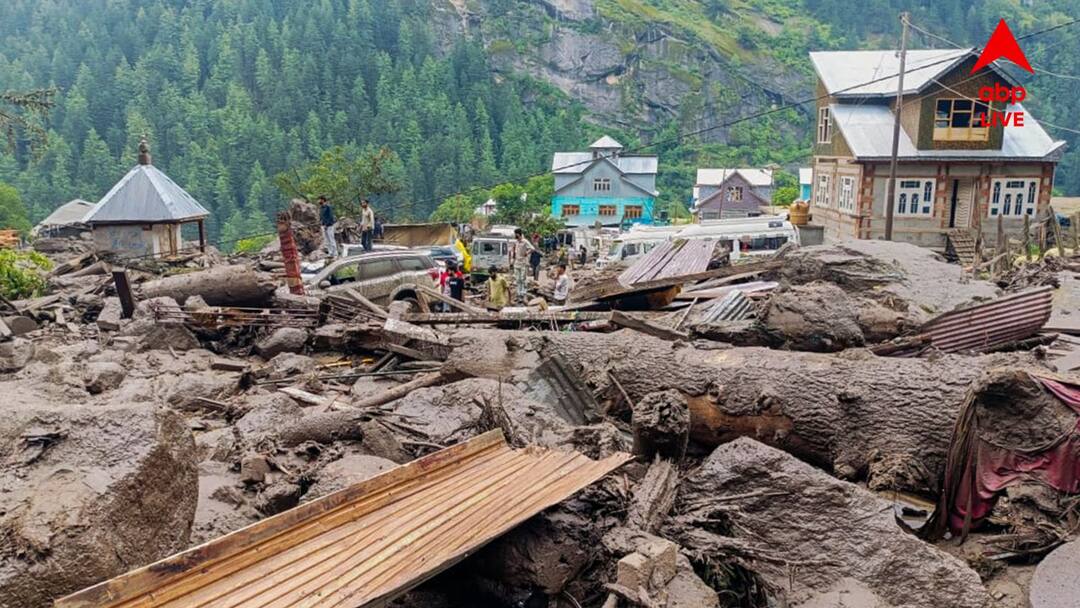 Death toll rises in Jammu and Kashmir due to Cloudburst rain many still missing despite rescue efforts Kishtwar Cloudburst Rain: জম্মু-কাশ্মীরে মেঘভাঙা বৃষ্টিতে ৩৮ দেহ উদ্ধার, বাড়তে পারে হতাহতের সংখ্যা