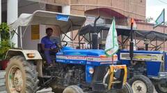 बस्ती: खाद को लेकर किसानों का उग्र प्रदर्शन, डीएम नहीं मिले तो ट्रैक्टरों से ऑफिस कर दिया जाम!