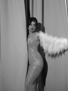 Avneet Kaur: અવનીત કૌરે બોડીકોનમાં બતાવ્યું હોટ ફિગર, તસવીરો જોઈ ચાહકો દંગ