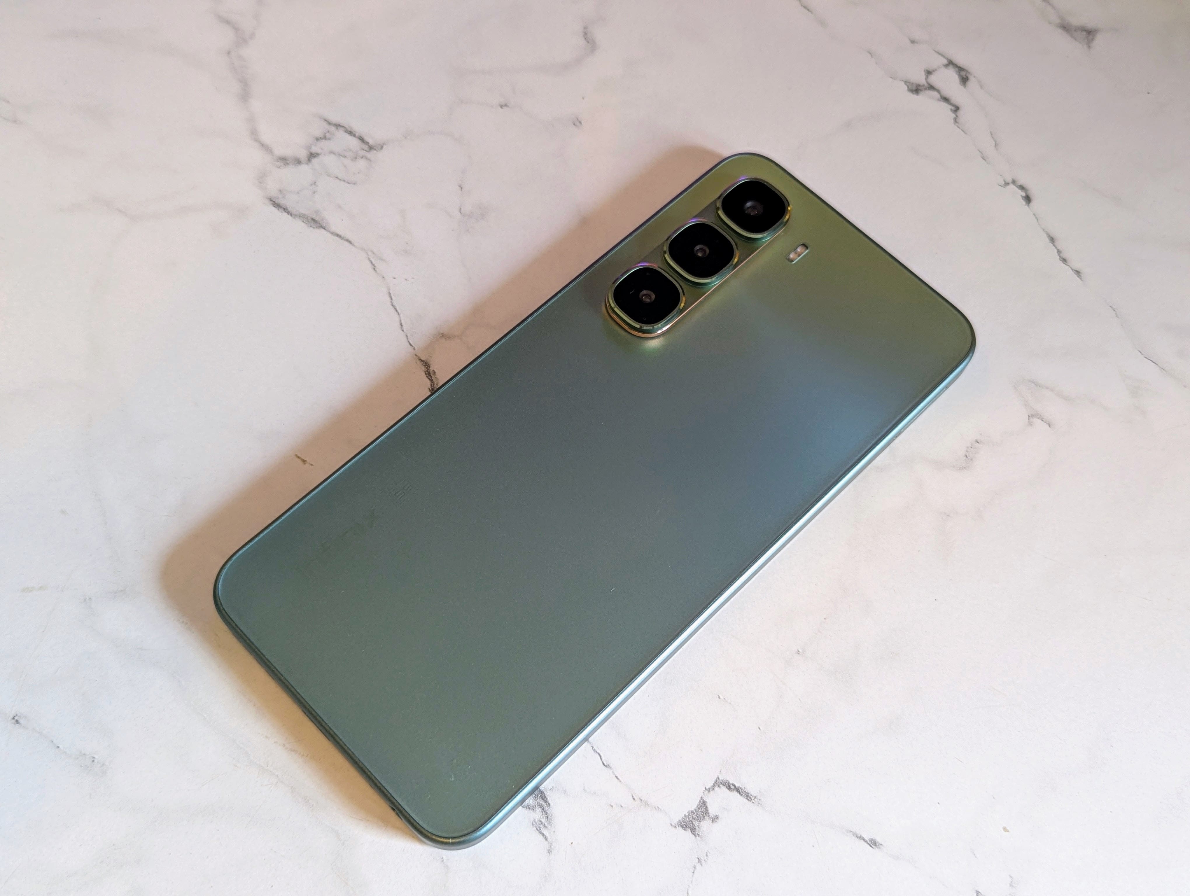 Infinix HOT 60 5G+ Review: Champagne Gaming On A Soft Drinks Budget