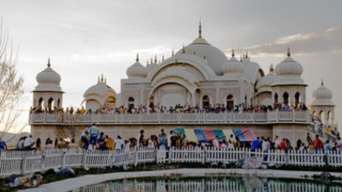 Krishna Janmashtami 2025: Top 8 Temples That Celebrate Janmashtami Across the World