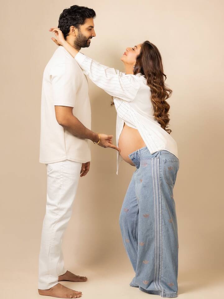 Many beautiful pictures of this photoshoot were shared by the actress on Instagram. While sharing these photos, Malvika has also wished her husband a birthday.