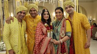 ‘क्योंकि सास भी कभी बहू थी 2’ के विदाई सीन में स्मृति ईरानी हुईं भावुक, बाकी एक्टर्स की भी आंखें हुईं नम