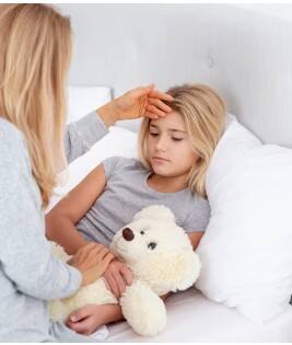 ਬੱਚੇ ਨੂੰ ਹੋ ਗਿਆ ਬੁਖਾਰ! ਤਾਂ ਭੁੱਲ ਕੇ ਵੀ ਨਾ ਕਰੋ ਇਹ 4 ਗਲਤੀਆਂ...ਨਹੀਂ ਤਾਂ ਵਿਗੜ ਜਾਏਗੀ ਤਬੀਅਤ