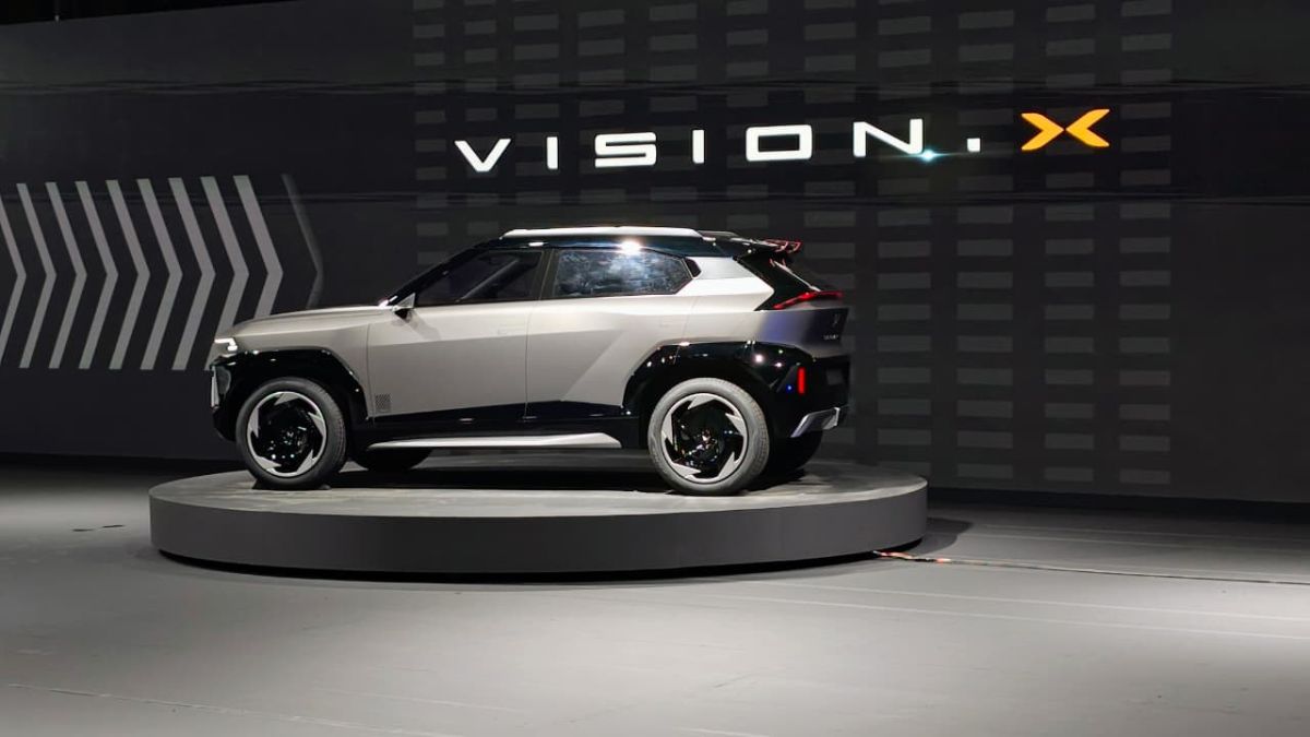 Mahindra Unveils 4 SUV Concepts On Independence Day: Vision S, Vision X, Vision T, And SXT