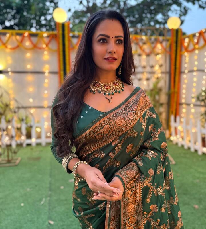 अनीता को ये बात काफी बुरी लगती थी कि पिता को हमेशा से बेटे की चाहत रही है, बेटी होने पर वो दुखी हो गए हैं. बहुत छोटी उम्र में अनीता की बहन की शादी हो गई थी. 20 की उम्र में वो मां बन चुकी थीं.