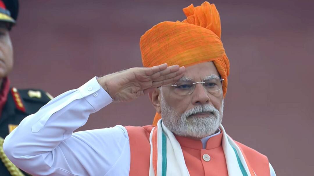 independence day 2025 pm modi saffron turban look Independence Day 2025: PM Modi Sports Striking Saffron Turban With Pleats For The Celebration