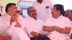 सांगलीत तीन पाटलांच्या एकत्रित फोटोची चर्चा! आजी माजी खासदार अन् पृथ्वीराज पाटील एकाच व्यासपीठावर रंगले गप्पांमध्ये