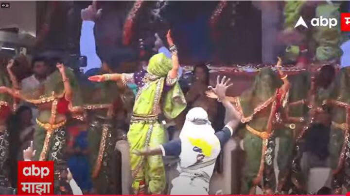 गौतमी पाटीलच्या जादूने गर्दीला वेड लावलं